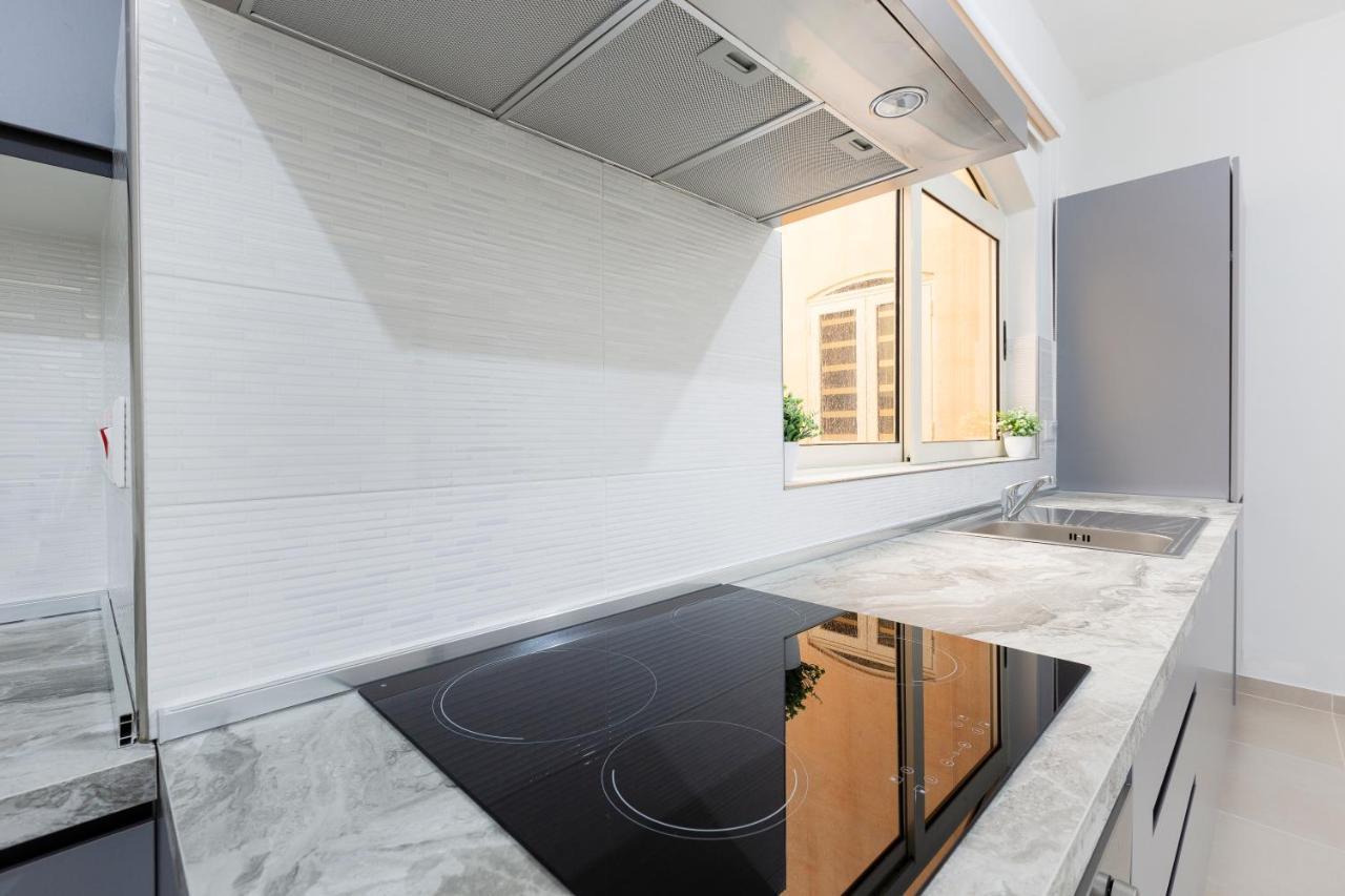Sliema Central Apartment Just Minutes From The Beach By Jl ภายนอก รูปภาพ